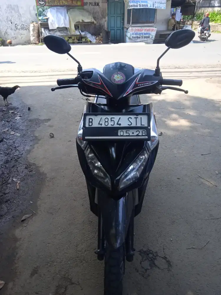 Honda vario 110 tecnho tahun 2010 pajak hidup
