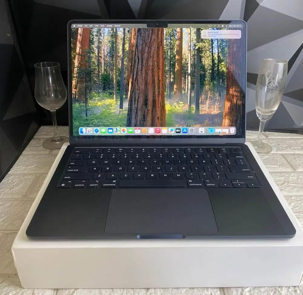 Macbook Air M2 256GB Battery 94%