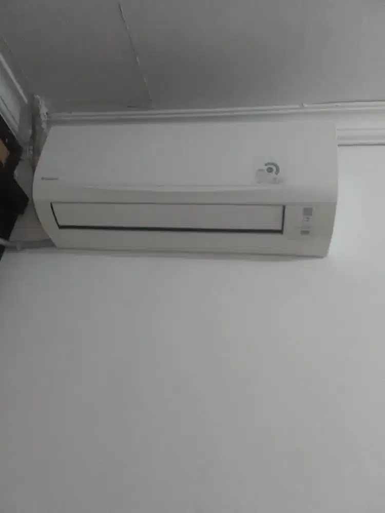 AC DAIKIN TEKNOLOGI INVERTER  1 PK