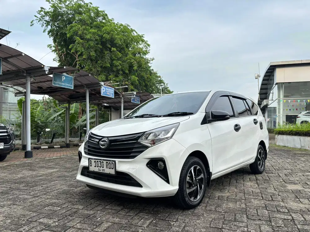 Daihatsu Sigra R Deluxe 1.2 AT 2023 Istimewa