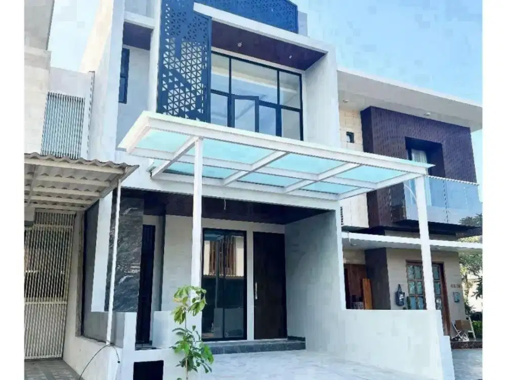 Dijual Rumah 2 lantai di Dian Istana Mocca Vrbana Surabaya