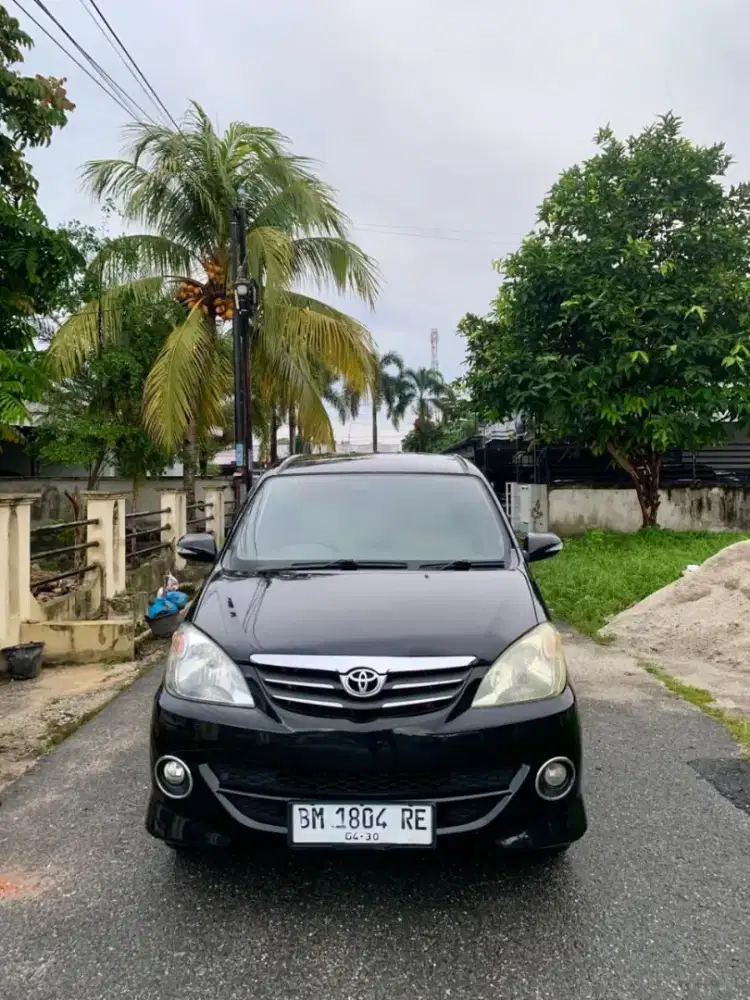 Avanza type s 2010