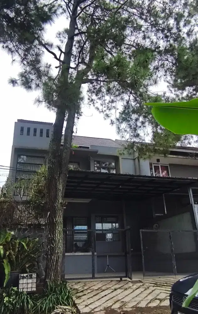 Rumah 2 lantai, 4 kt, 2km