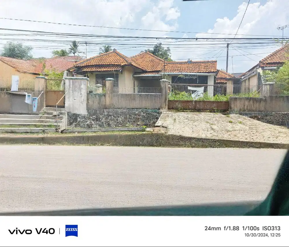 Jual tanah bonus benteng dan rumah.