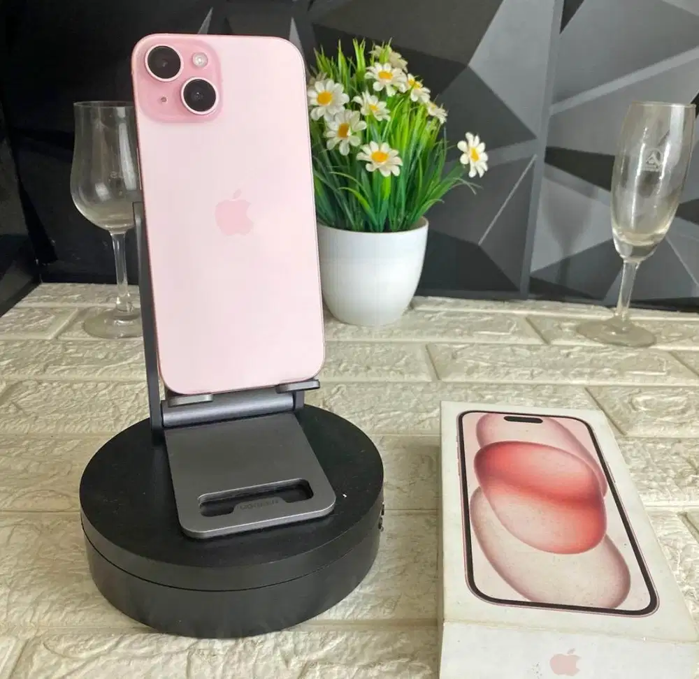 iPhone 15 256GB Garansi Resmi Digimap Pink Battery 85%