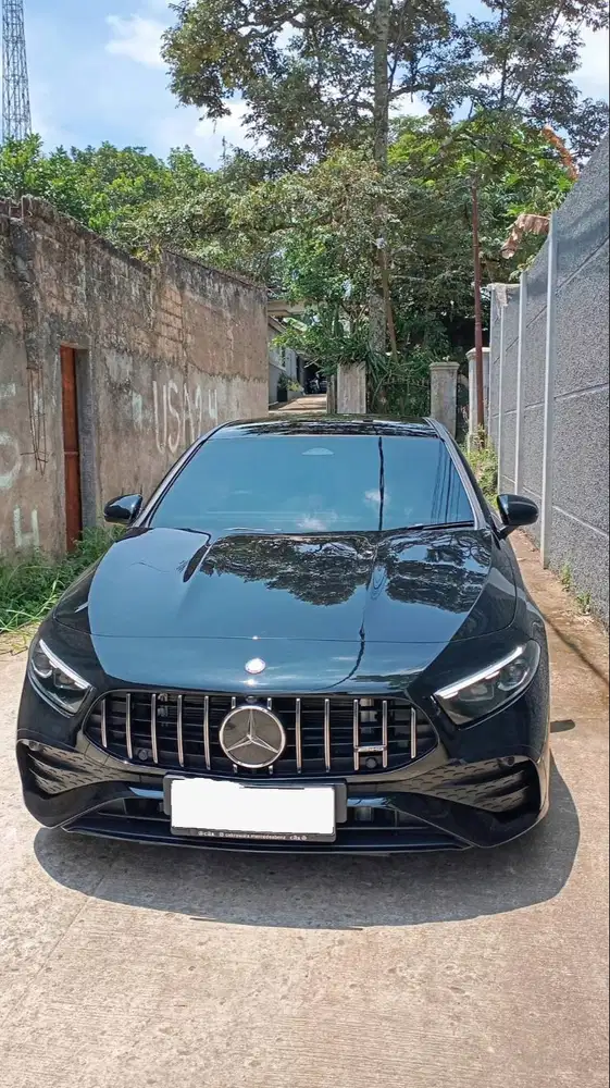 Mercedes-Benz A35 AMG 2023 Hitam Metalic