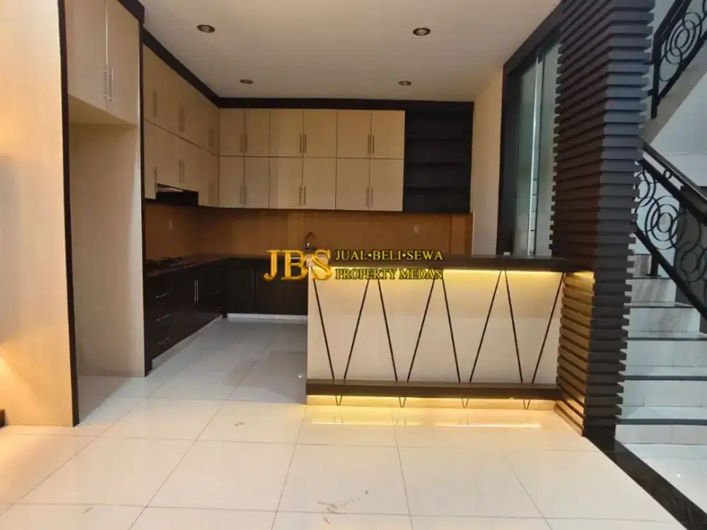 Dijual Villa di Komplek Cemara Asri - Medan Jalan Azalea 1 Kondisi Siap Huni