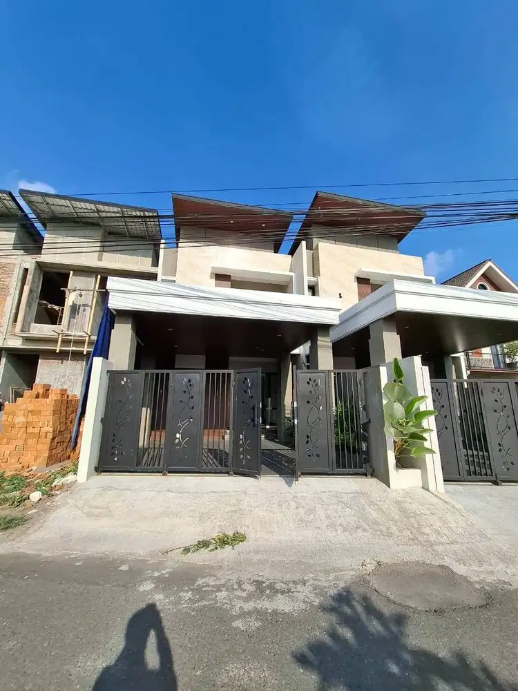 Rumah 2 Lantai Mewah di Ngaglik - Strategis Dekat UII & RS Gramedika