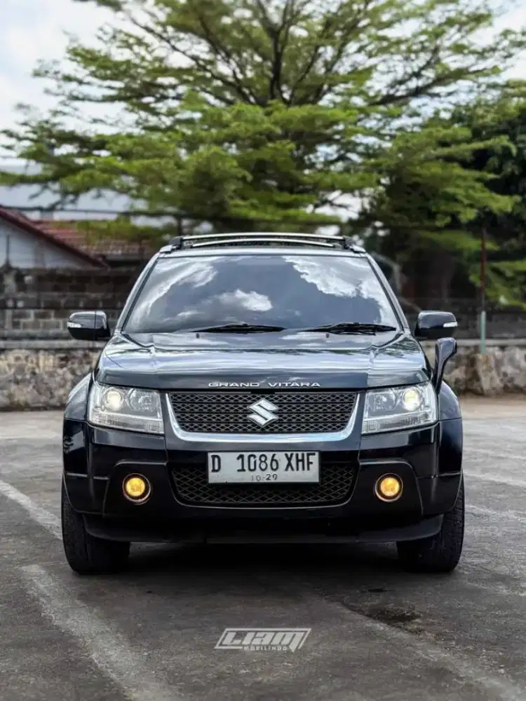 Suzuki Grand Vitara AT 2010
Mesin sehat