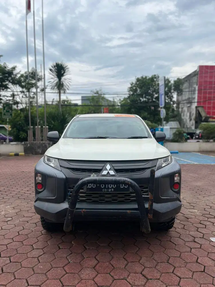 Mitsubishi Triton 2.5 Double Cabin HDX Solar MT 2019