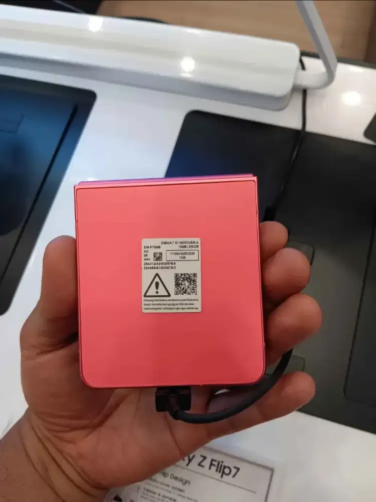Rp.13,999
Samsung Z flip 7 256gb
NEW, SEGEL, RESMI SEIN‼️