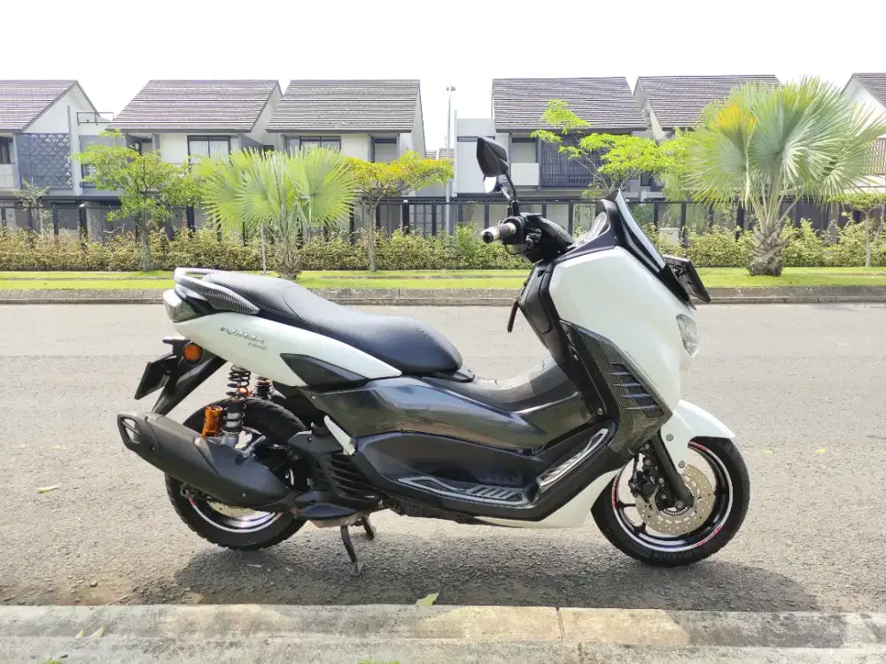 ALL NEW NMAX 155 PUTIH