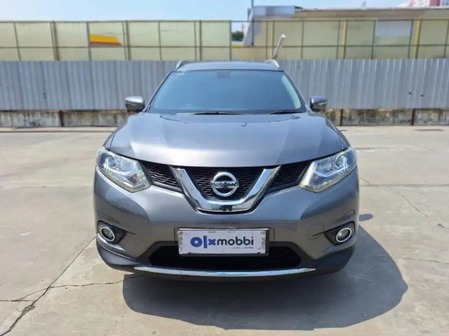 DP MURAH Nissan X-Trail 2.5 Bensin-AT Abu-Abu CPYZB