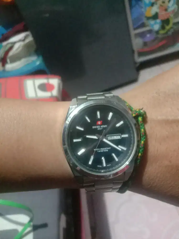Jam tangan Swiss Army Dhc+