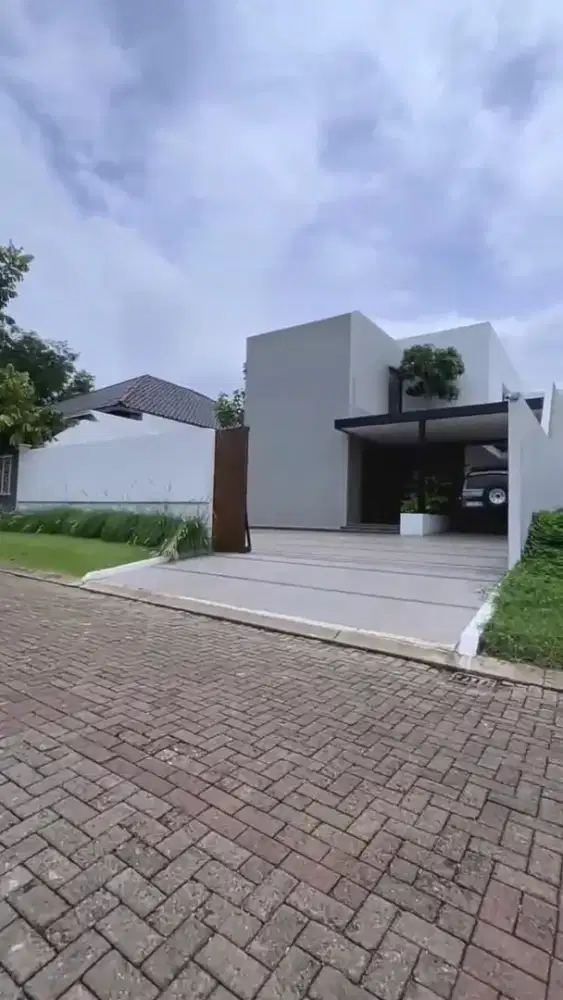 RUMAH MEWAH DI PURI ARGA GOLF BSB SEMARANG FULL FURNISHED SIAP HUNI