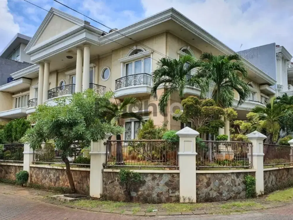 Rumah Mewah 2 Lantai Hook Kelapa Gading
