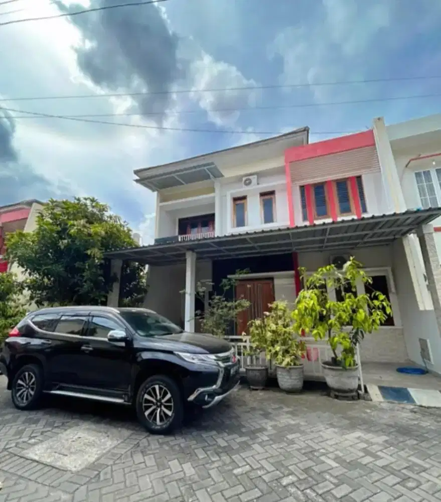 Disewakan rumah istimewa full furnish dekat JEC