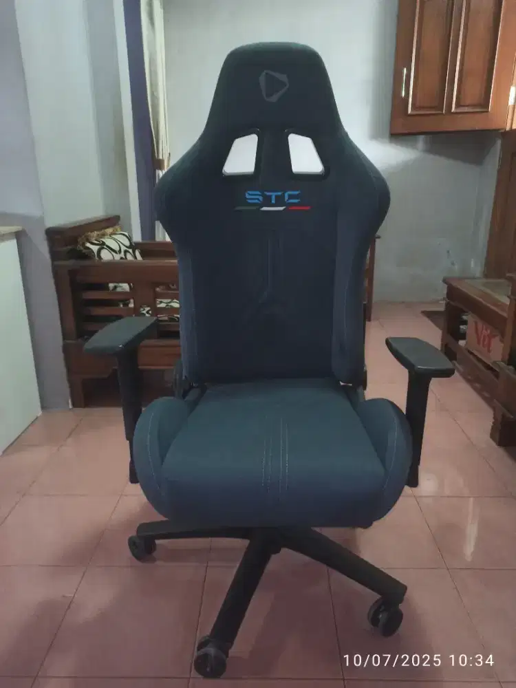Kursi Gaming Onex STC Snug