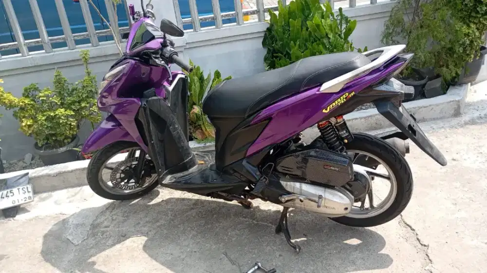 DIJUAL VARIO 125 KZR UNGU