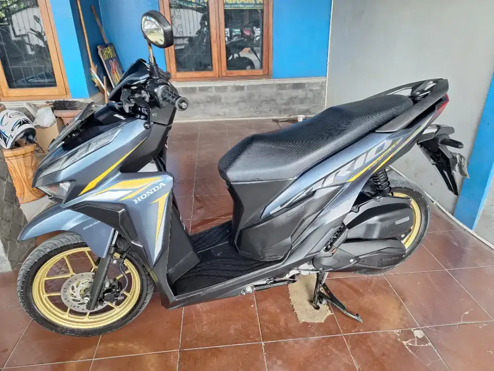 Vario 125 cbs iss low km pajak panjang bisa cash/kredit syariah