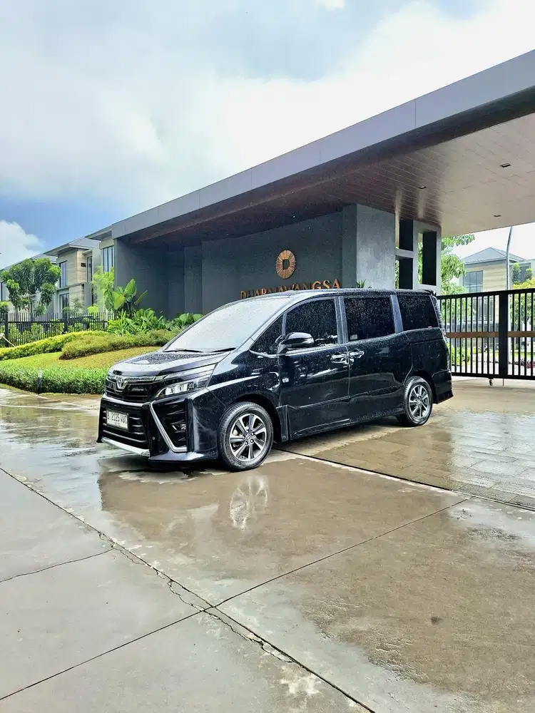 Toyota Voxy 2019 Bensin