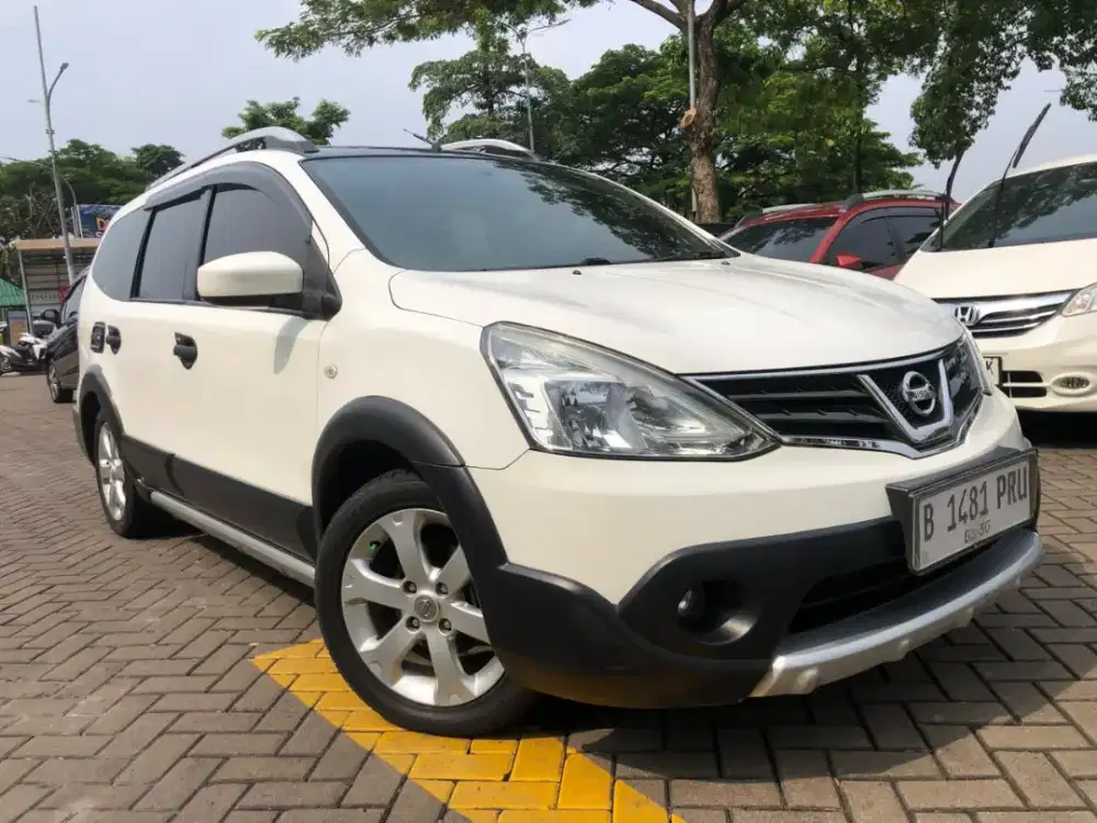 Nissan Grand Livina X Gear AT 2015