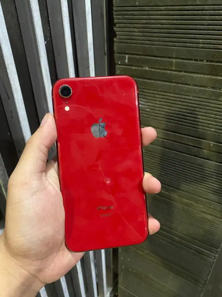 Iphone Xr 64 merah