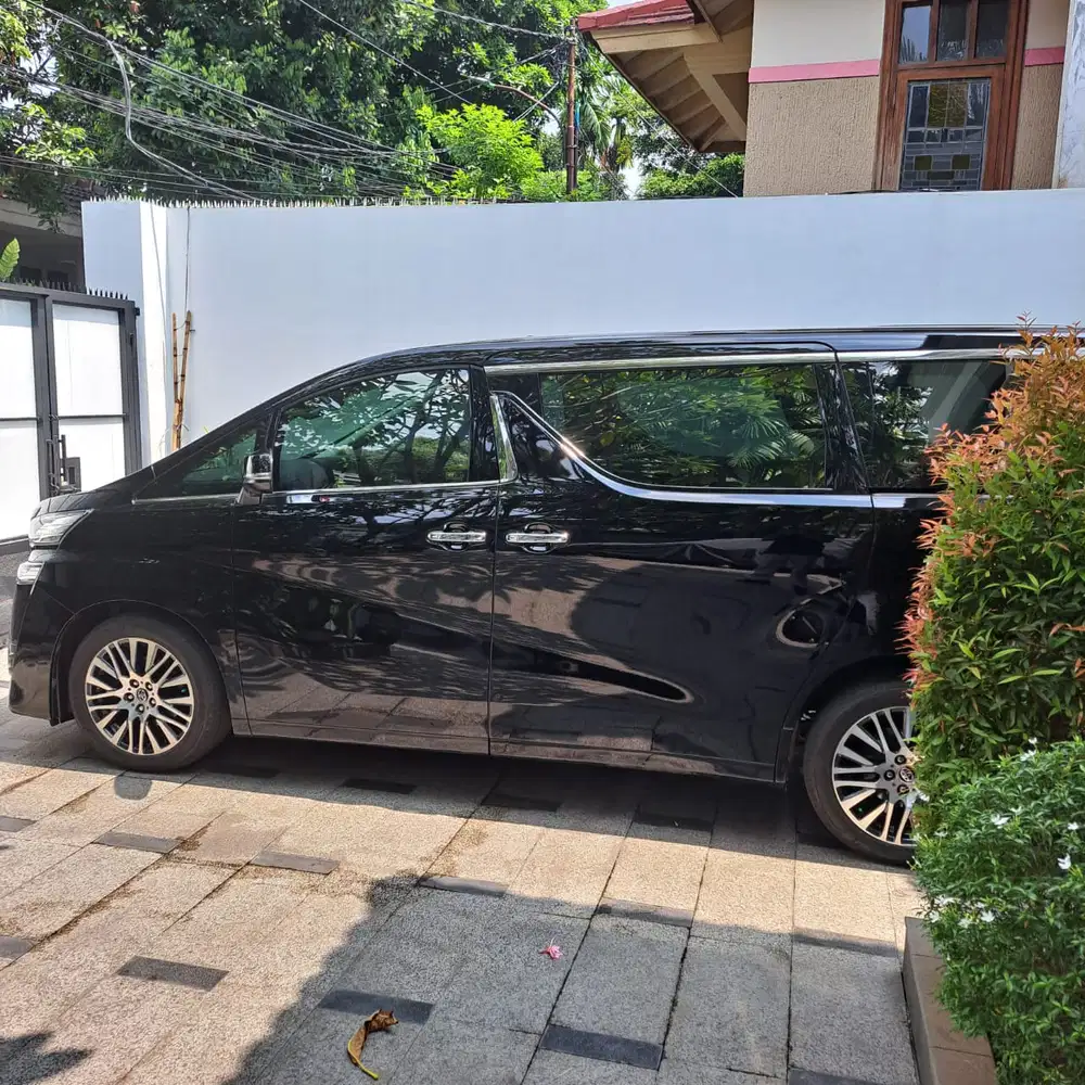 Toyota Vellfire G AT 2015