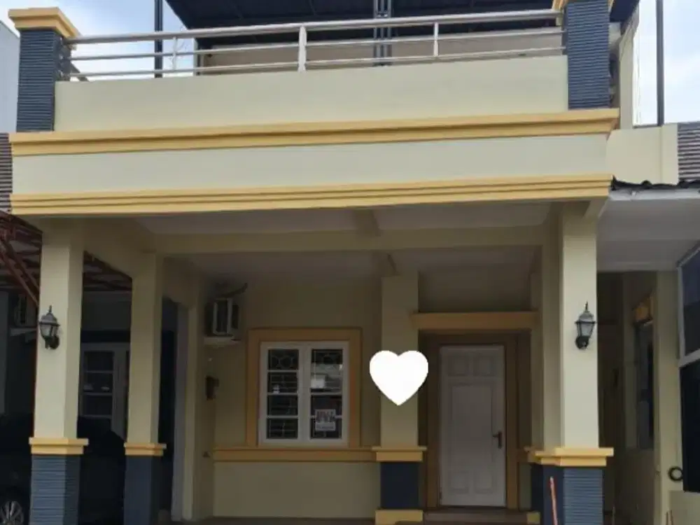 DIJUAL RUMAH SIAP HUNI  DENGAN BALKON BESAR DI KOTA WISATA CIBUBUR