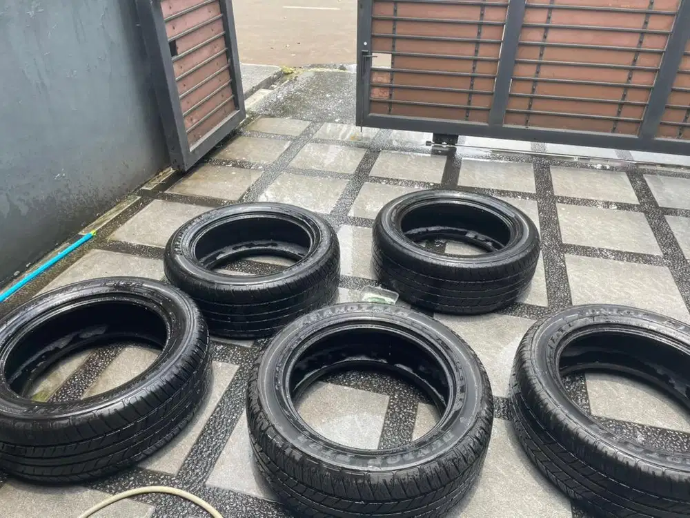 Ban Dunlop Grandtrek PT2A R20