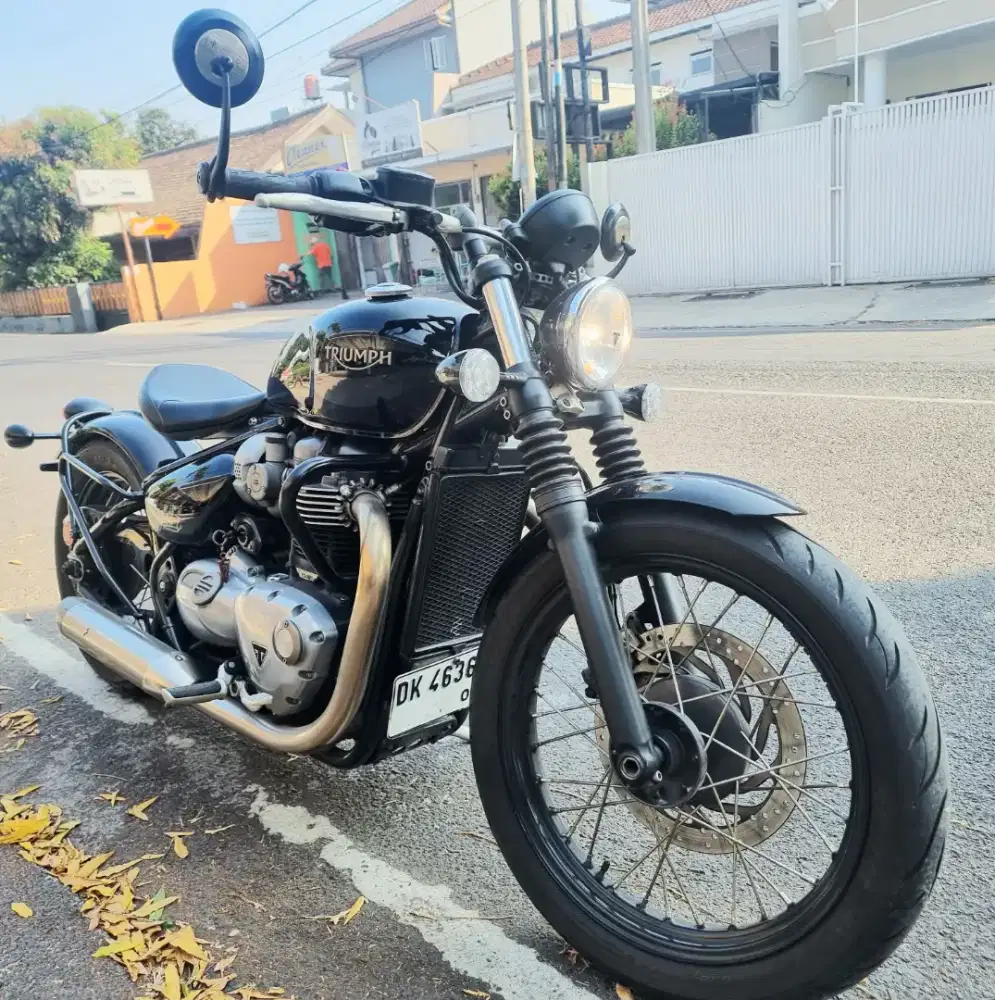 Triumph bobber 2018 km.low 8rb