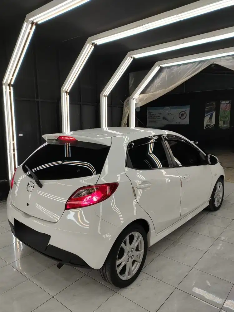 Mazda 2 2010 Bensin
