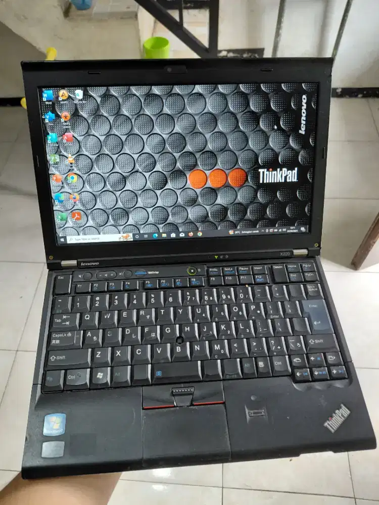 Thinkpad X220 i5 2410M/8/128ssd Batre awet