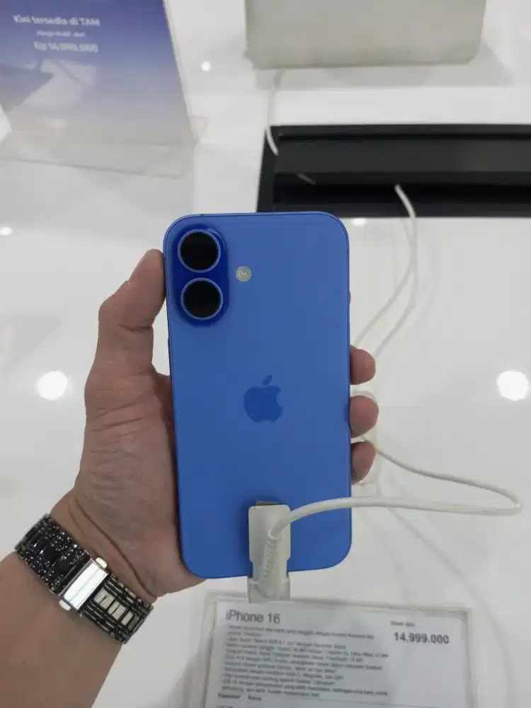 Cicilan bunga 0% dan gratis 2 bulan angsuran iPhone 16 series