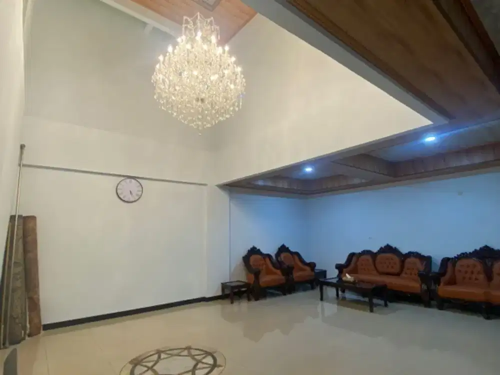 Rumah  Siap Bonus Ruko di Matraman Jak Tim