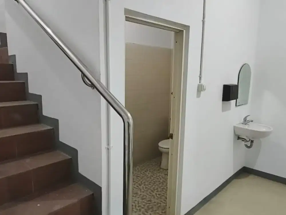 Ruko Siap Pakai,Cocok Usaha dan Kantor  Semarang Tengah – 10716