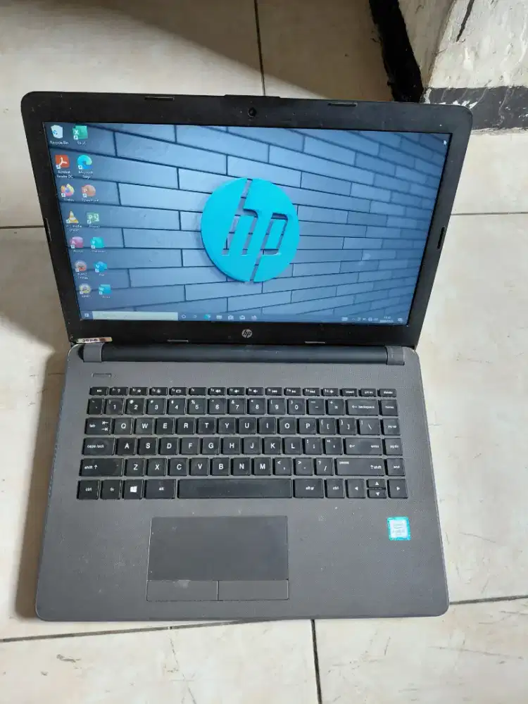 Hp 240 G6 i3 6006u/8/128ssd Batre OK