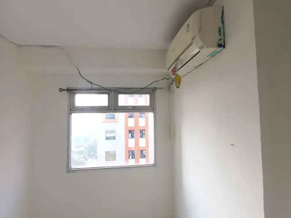 Sewa Tahunan 2bedrooms gading nias EMERALD lt.21 semi furnish