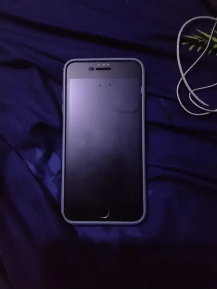 iPhone 8 plus 64 GB inter