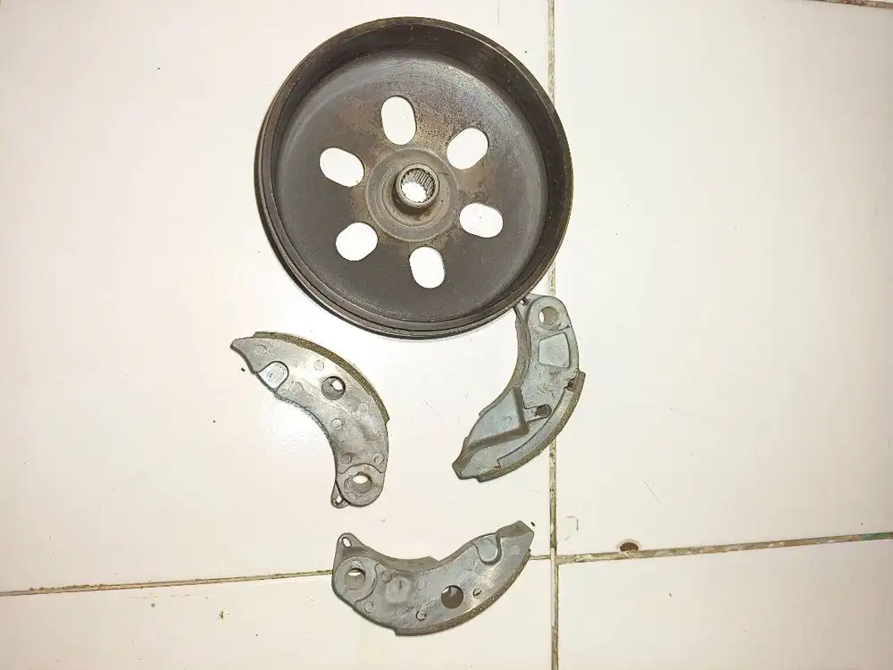 Mangkok ganda,kampas ganda dan per bawaan vario 150