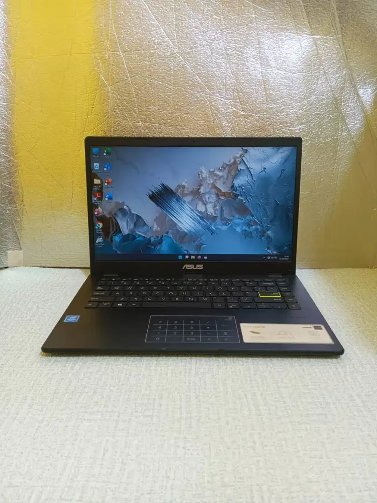 Asus Vivobook E410MA Celeron N4020 Ram 4Gb Ssd 128Gb