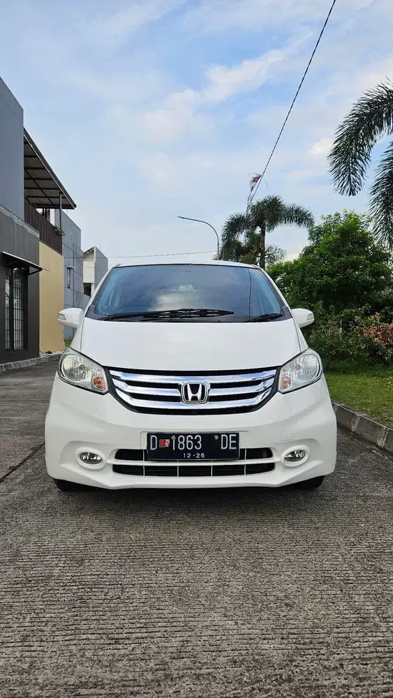 Honda Freed 2015 Bensin