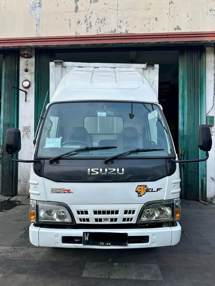 Isuzu Elf macan NKR71 box besi ban dobel ori 2016