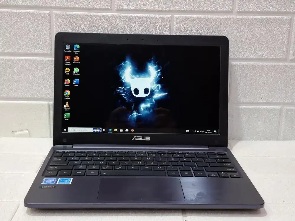 NOTEBOOK Asus E203NAH intel Celeron N3350 Ram 2GB HDD 500 GB