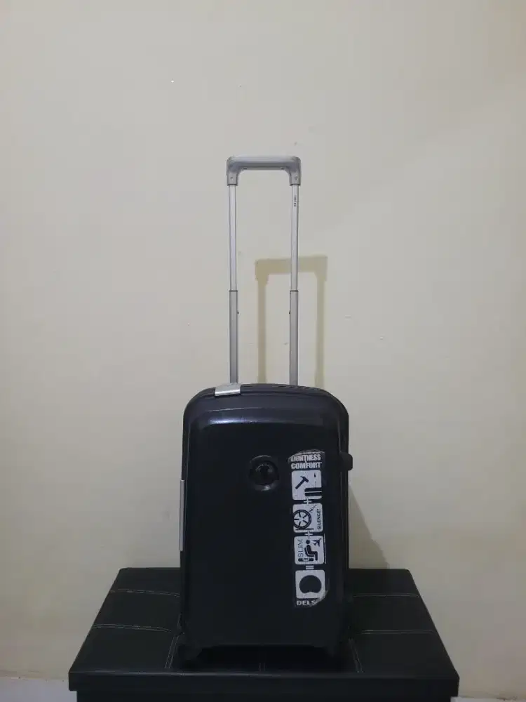 Koper delsey 20 inch cabin