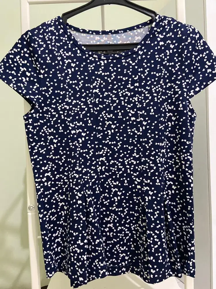 Atasan wanita polkadot