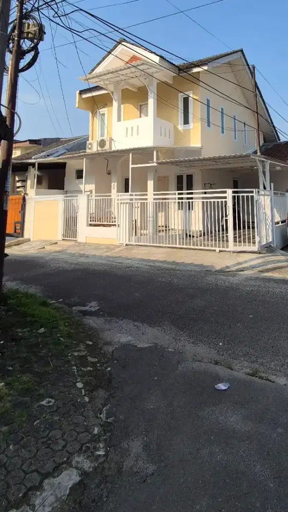 Disewakan kamar per bl utkwanita murahstrategis di Rwbuntu BSD n Senen