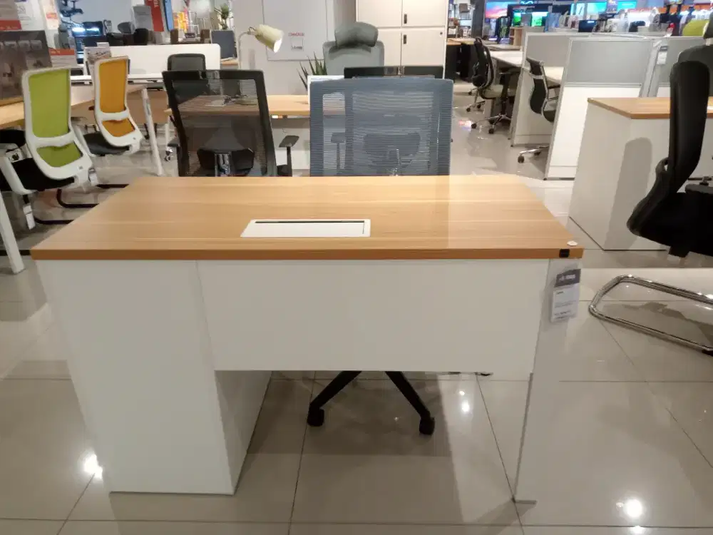 SIEBRN TASK DEKS 120 OFFICE MODERN