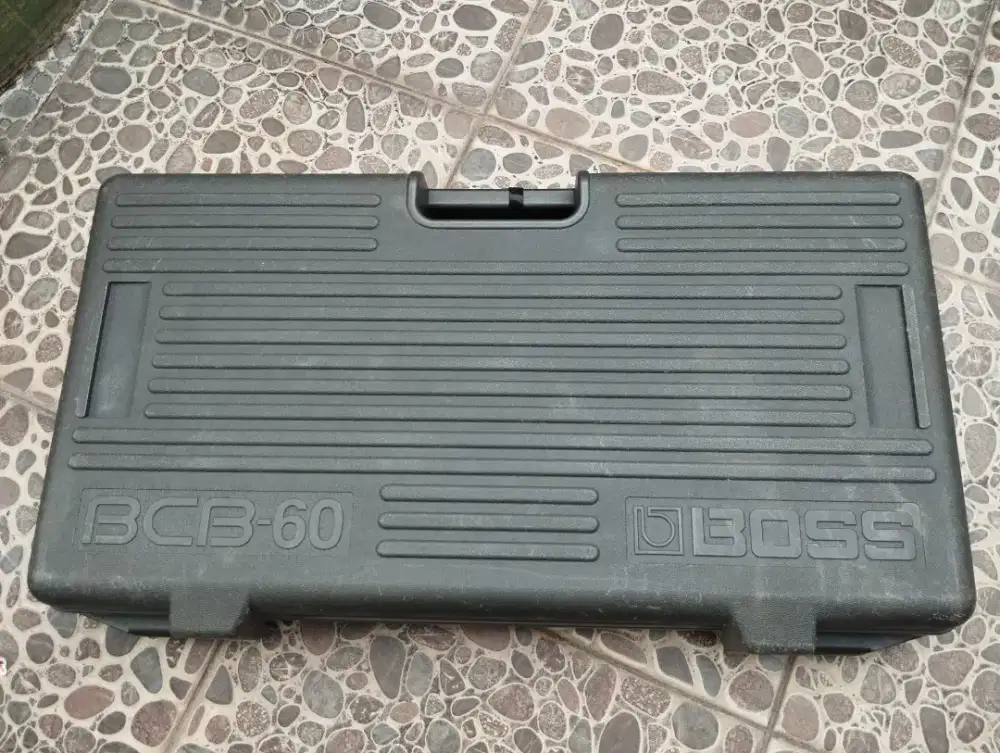 Pedal board Efek Gitar Boss BCB 60