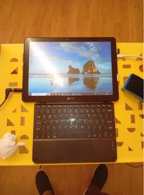 Fujitsu tablet core m3 ram 8gb cocok sekolah touch 2in1 DL-SW